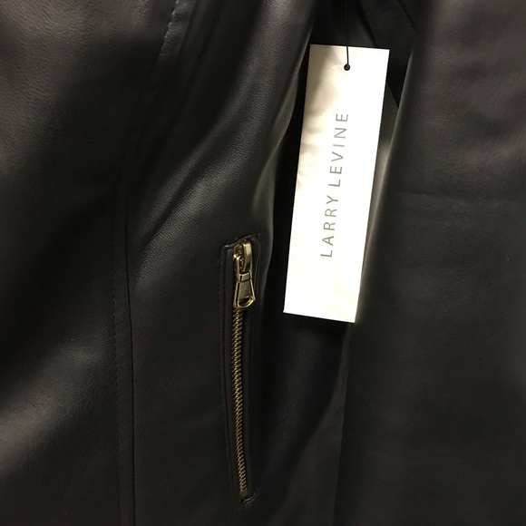 Sharp Gold Zipper Jacket! - Picture 4 of 7